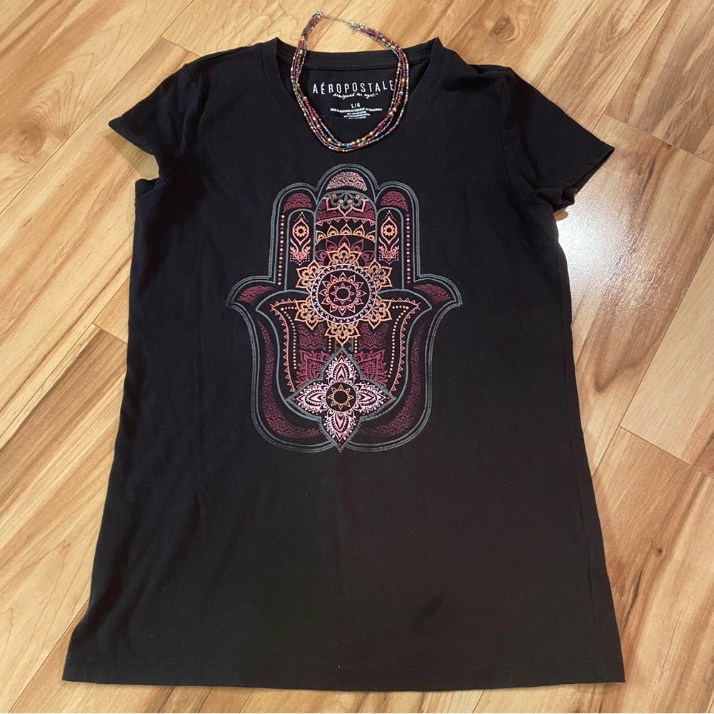 Aeropostale Graphic Tee with bead necklace
